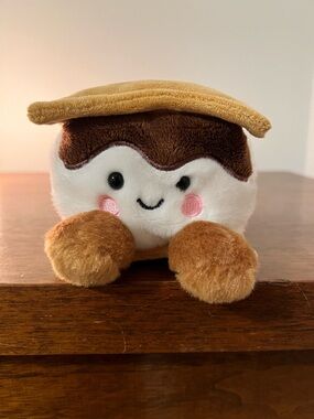 Toastee S’mores Palm Pal